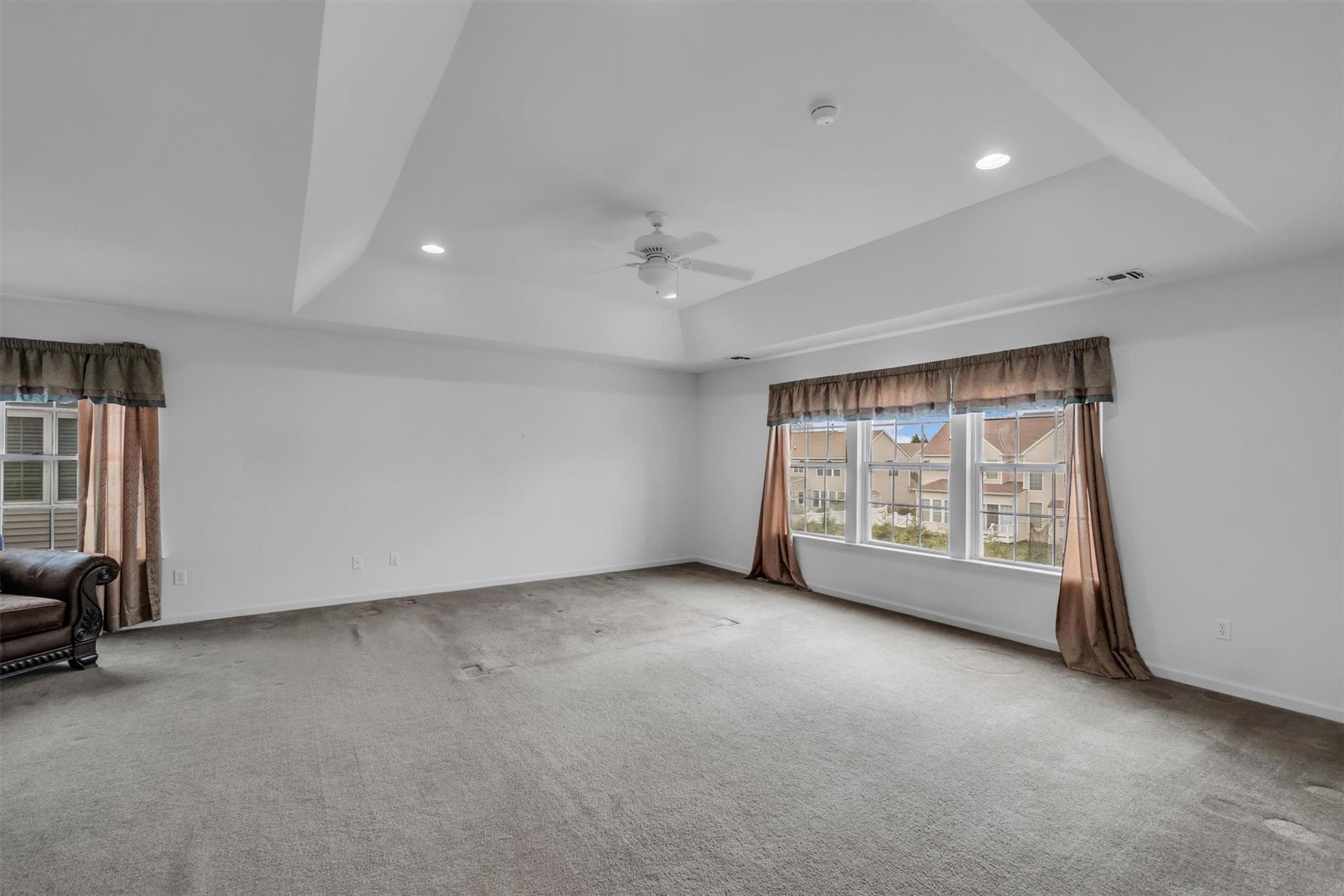 8 Woodstork Drive, Mount Sinai, New York image 16