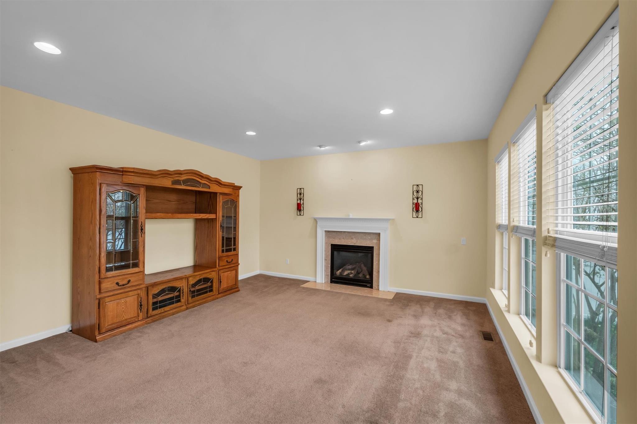 8 Woodstork Drive, Mount Sinai, New York image 11