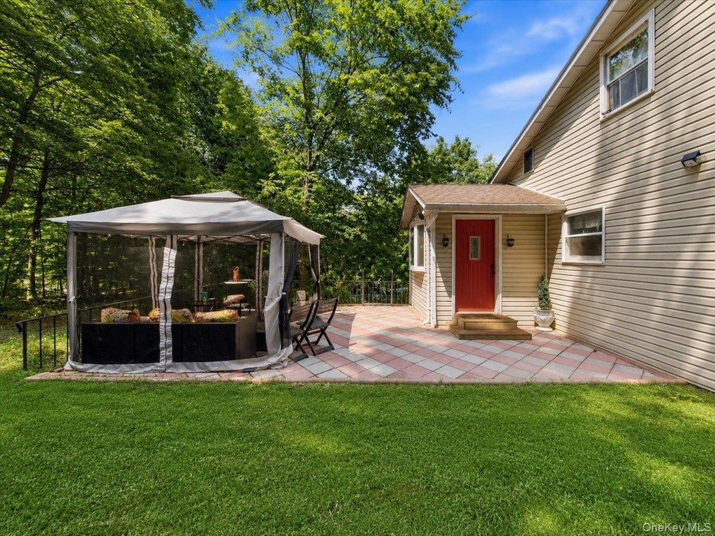 Photo of 23 Sunrise Trail, Monroe, NY 10950 (MLS # 1039653)