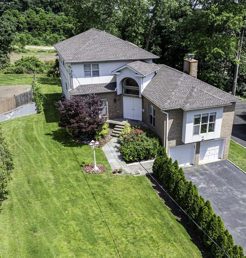 53 Vista Hill Road Great Neck NY 11021