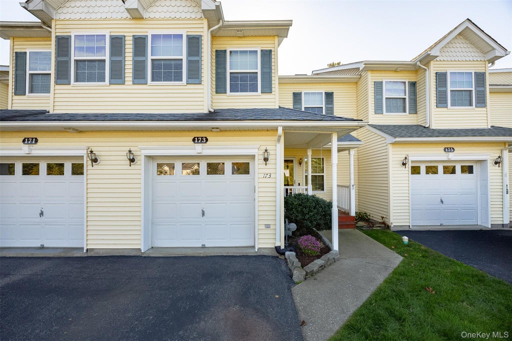 Photo of 173 Pinebrook Drive, Hyde Park, NY 12538 (MLS # 1060629)