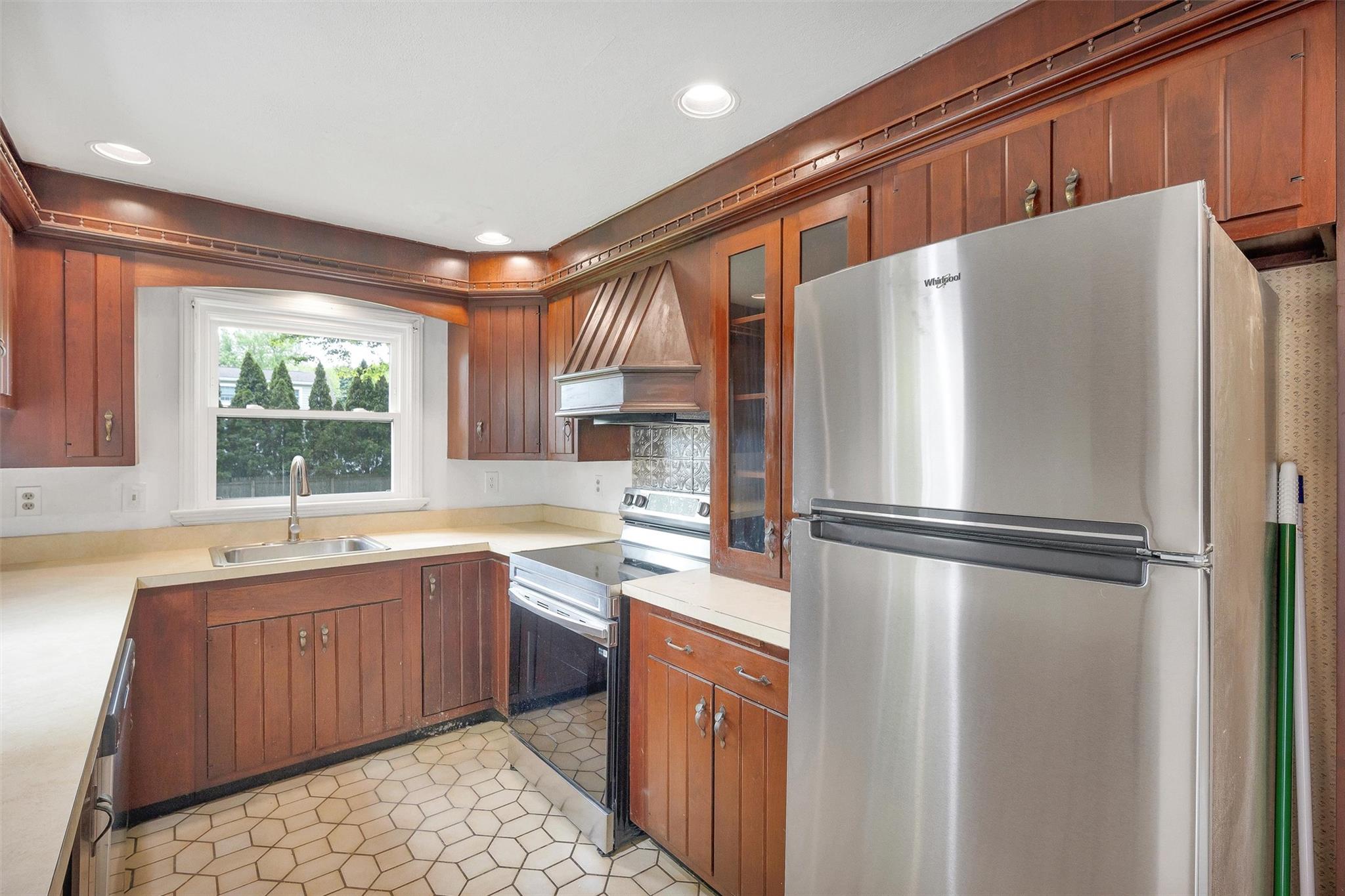 513 Vassar Road, Poughkeepsie, New York image 11