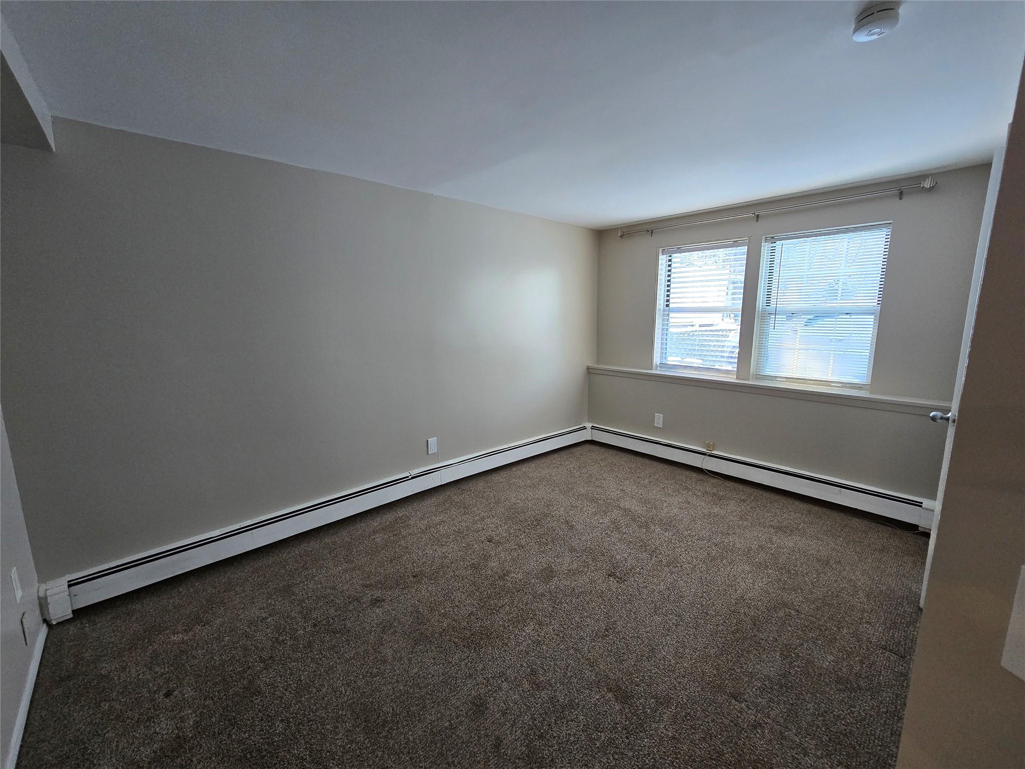 Glen Cove, New York 11542, United States, 2 Bedrooms Bedrooms, ,1 BathroomBathrooms,Residential,Active,26407