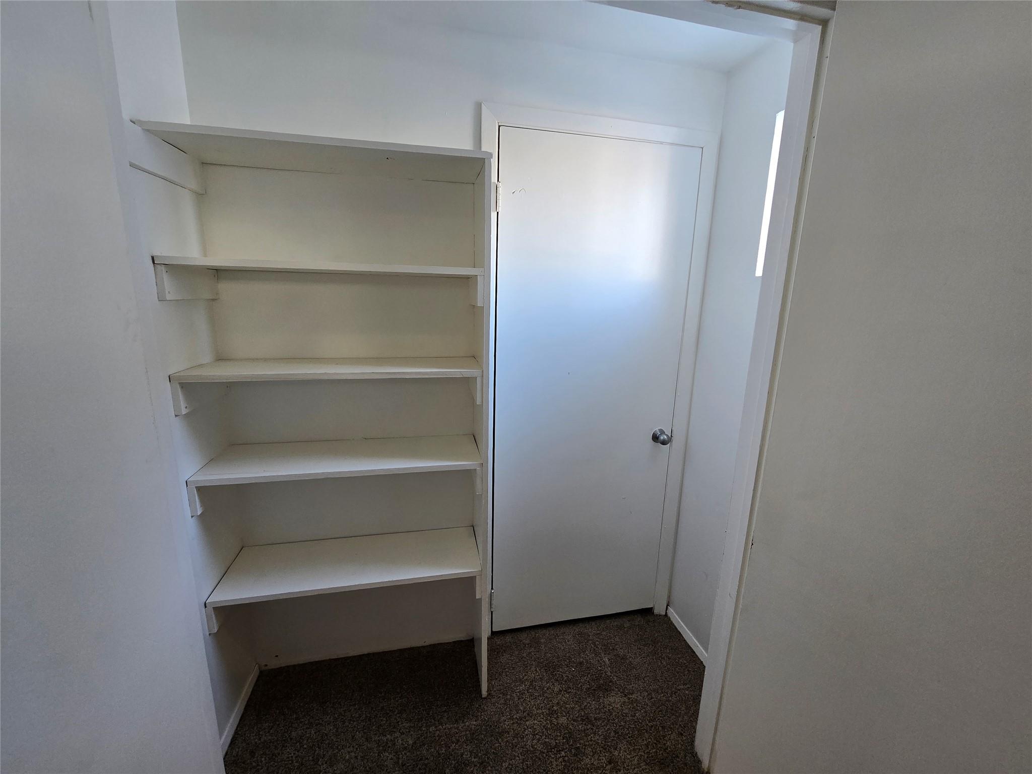 Glen Cove, New York 11542, United States, 2 Bedrooms Bedrooms, ,1 BathroomBathrooms,Residential,Active,26407