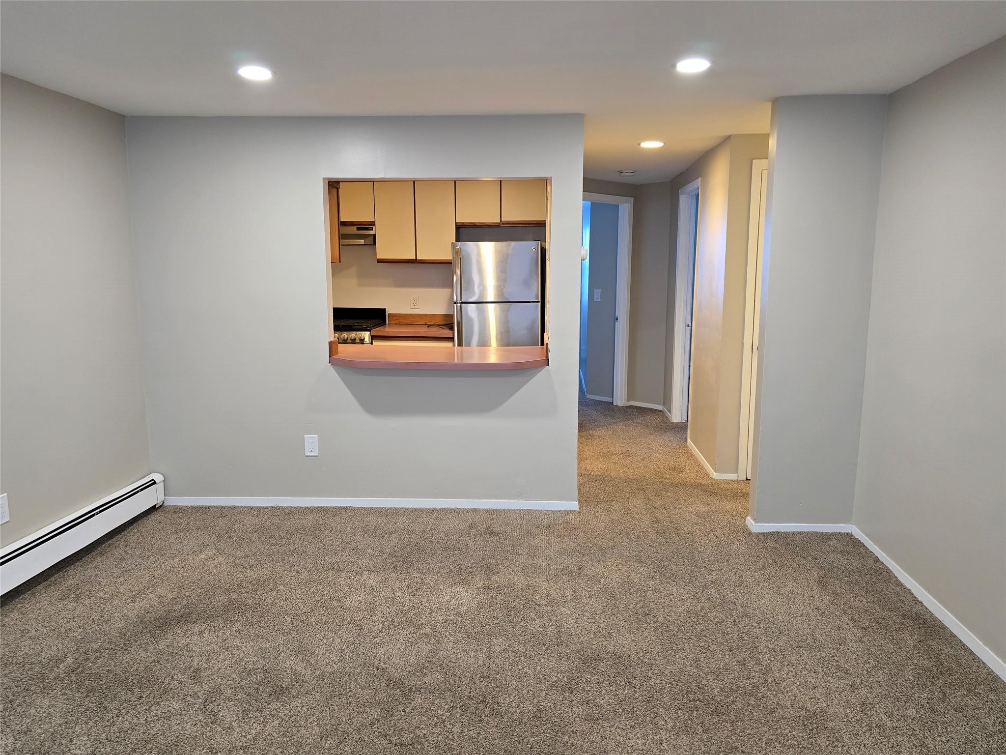 Glen Cove, New York 11542, United States, 2 Bedrooms Bedrooms, ,1 BathroomBathrooms,Residential,Active,26407