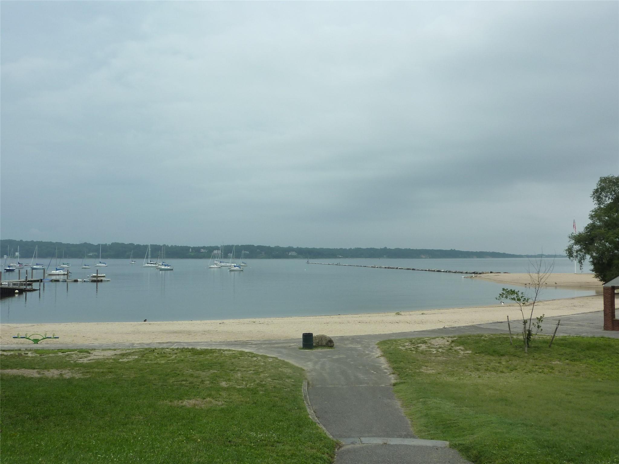 Glen Cove, New York 11542, United States, 2 Bedrooms Bedrooms, ,1 BathroomBathrooms,Residential,Active,26407