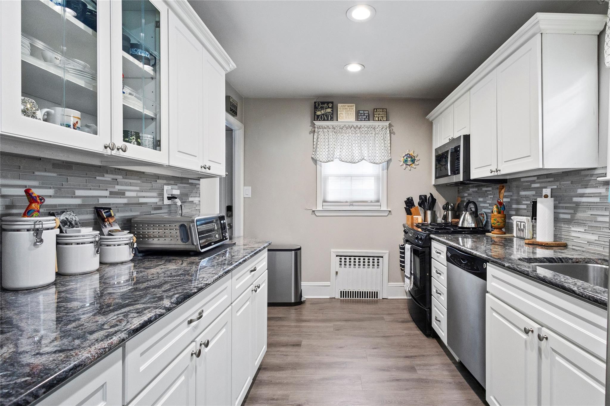 44 Croyden Street, Malverne, New York image 16