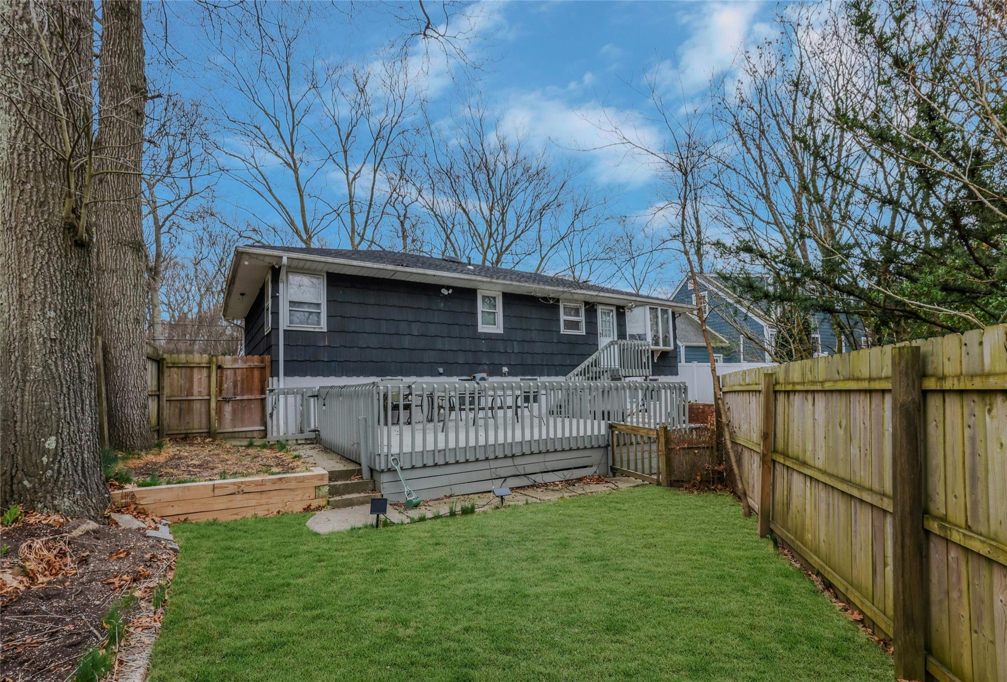 15 N Hartman Hill Road, Huntington, New York image 28