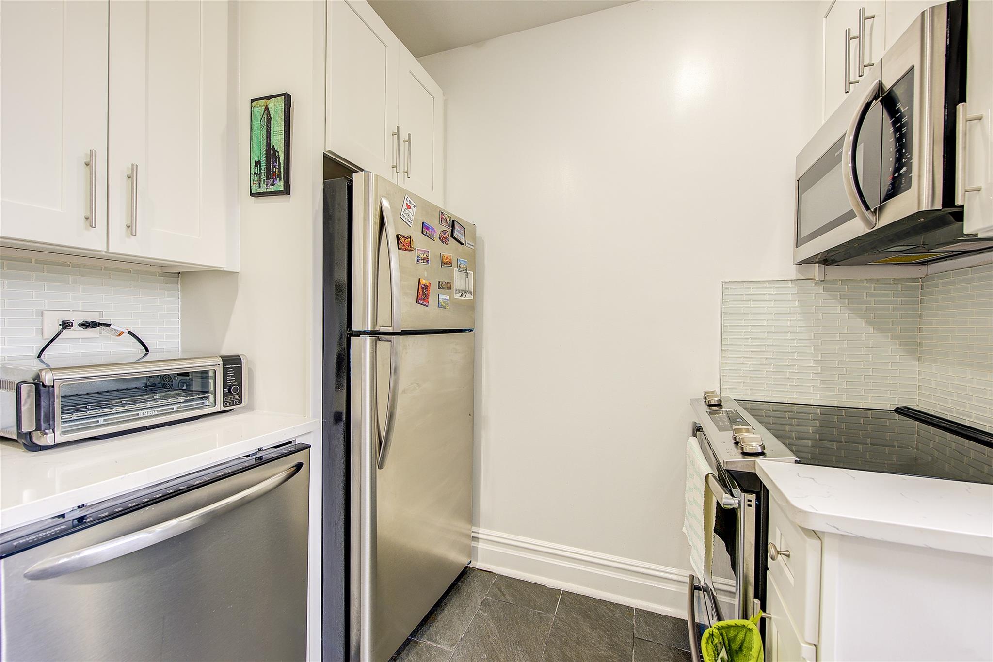 109-20 S Queens Boulevard #6D, Forest Hills, Florida image 7