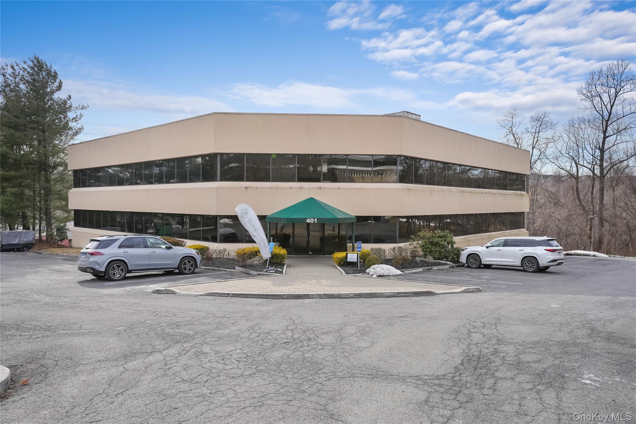 Valhalla, New York 10595, United States, ,Commercial,Active,253425