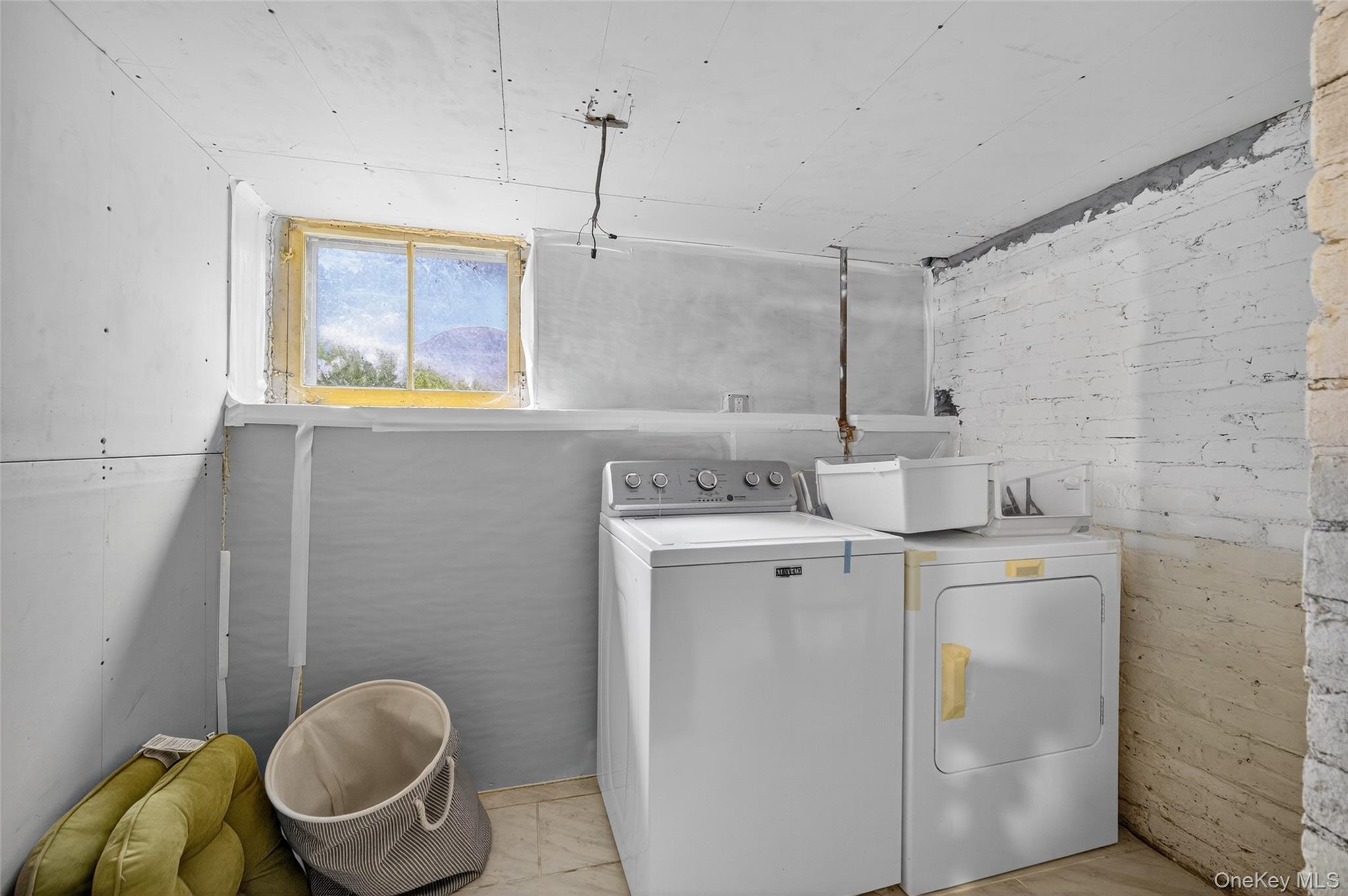 Poughkeepsie, New York 12601, United States, 4 Bedrooms Bedrooms, ,2 BathroomsBathrooms,Residential,Active,233626