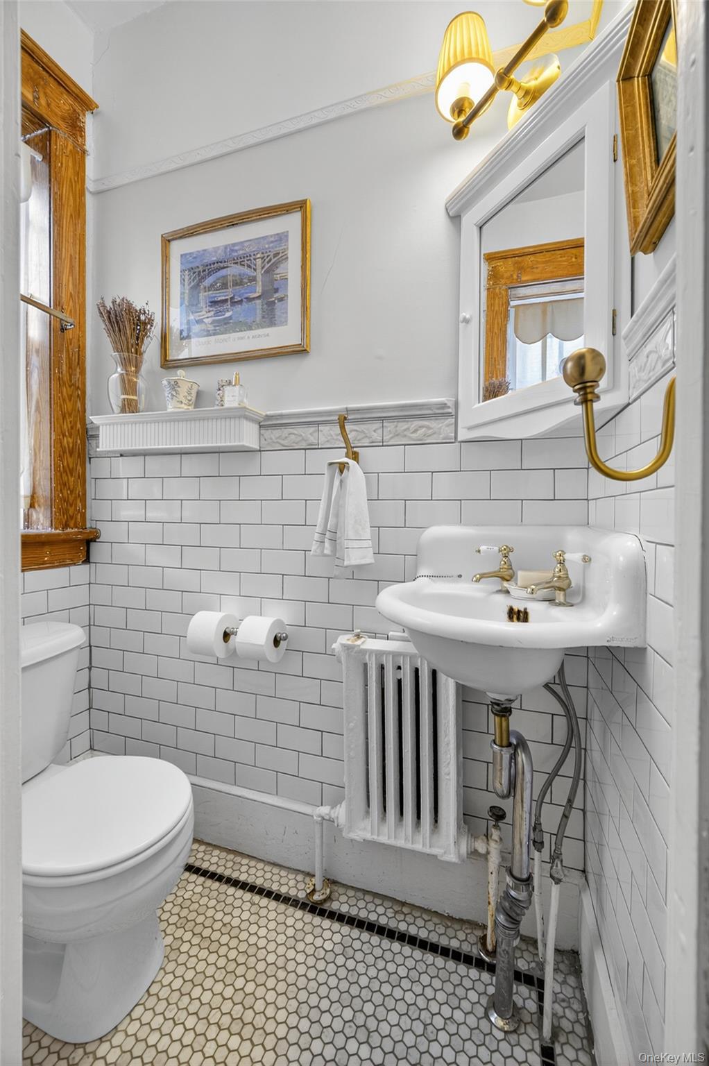 Poughkeepsie, New York 12601, United States, 4 Bedrooms Bedrooms, ,2 BathroomsBathrooms,Residential,Active,233626