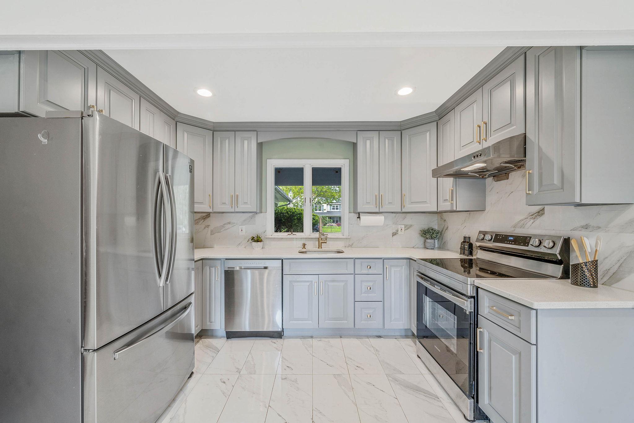 7 Sandstone Lane, Stony Brook, New York image 8