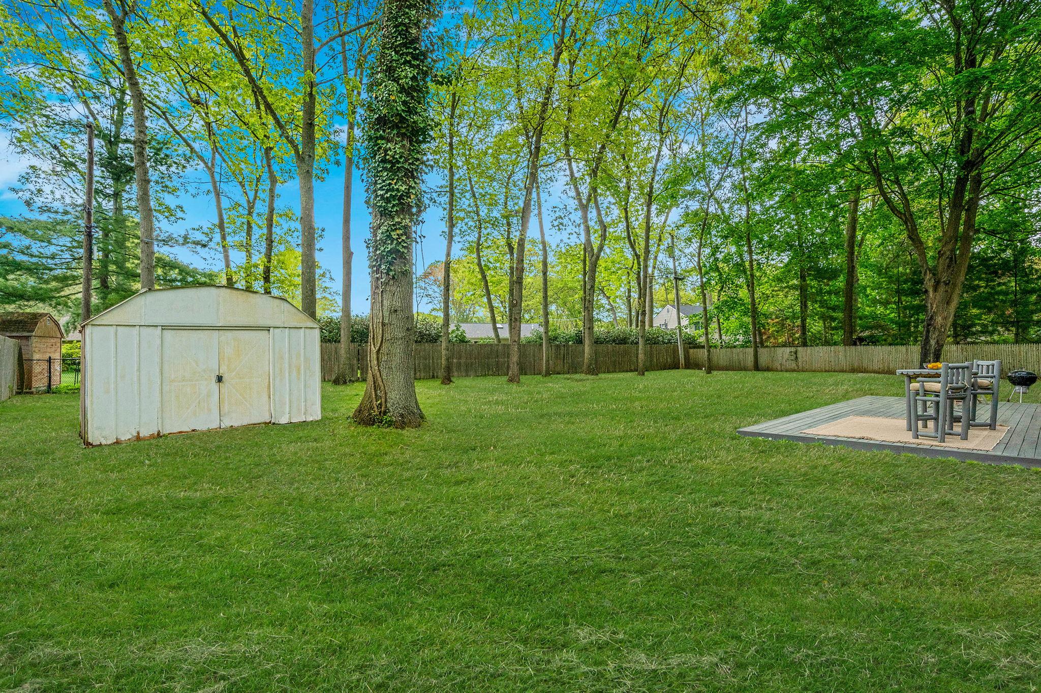 7 Sandstone Lane, Stony Brook, New York image 21