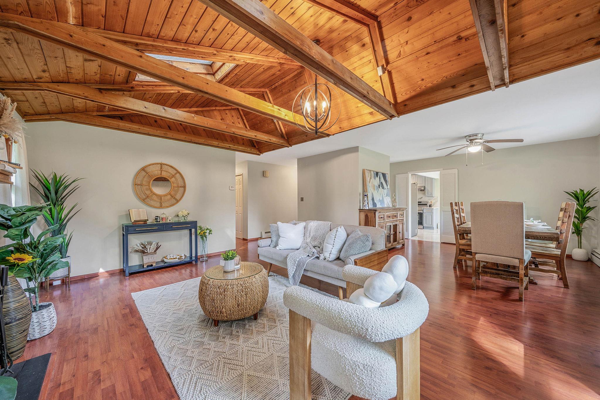 7 Sandstone Lane