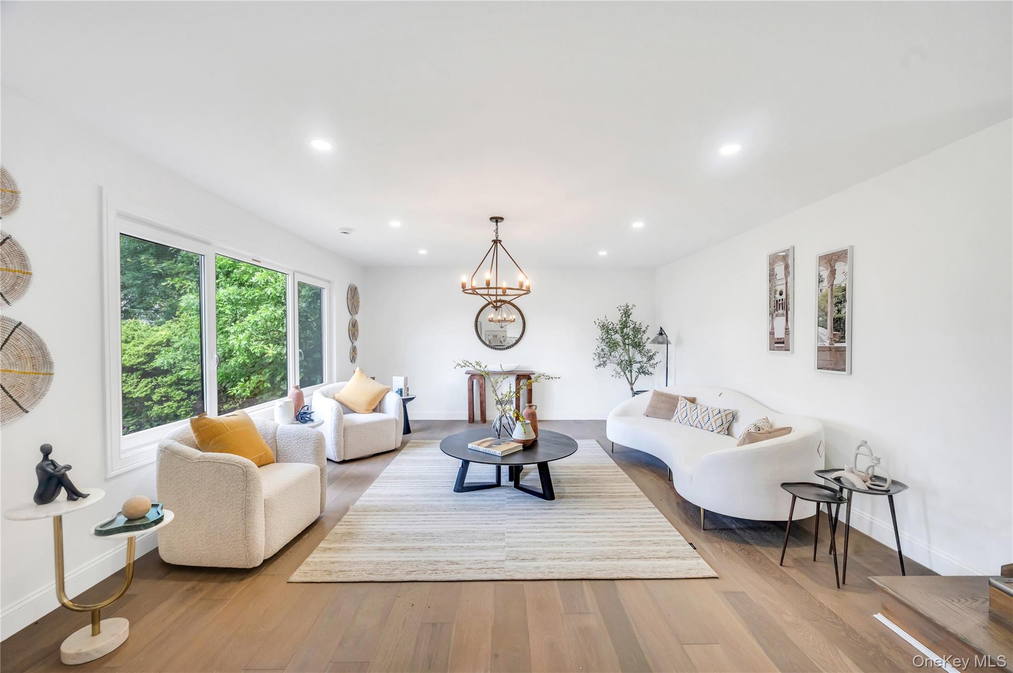 14 Lakeville Drive