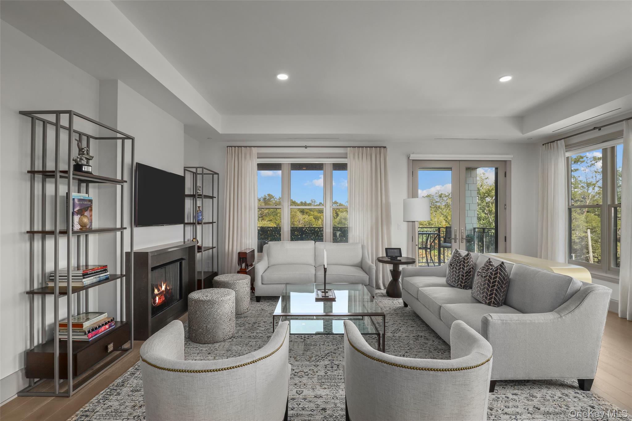 120 Old Post Road PH-B301