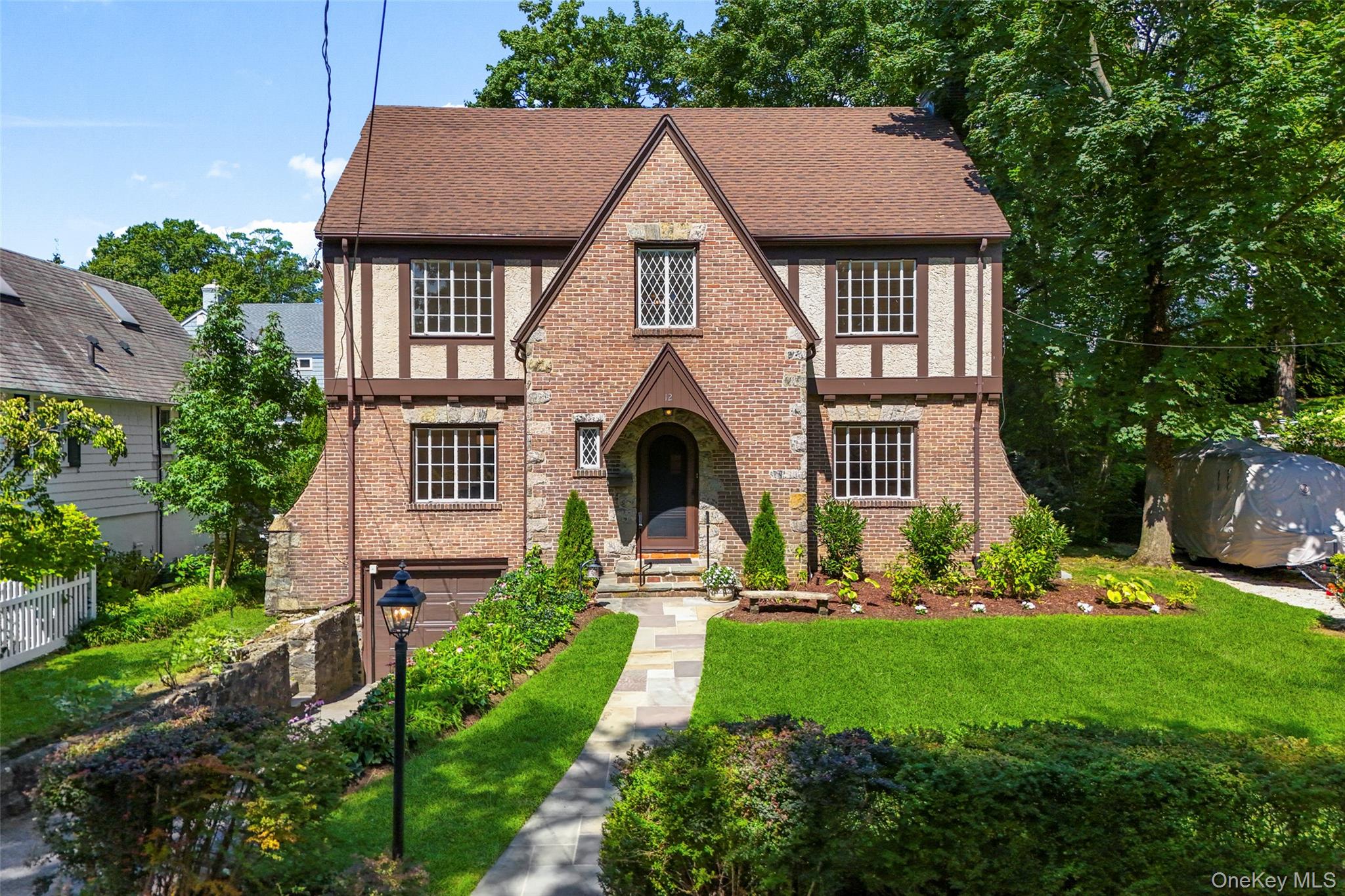 12 Dimitri Place
