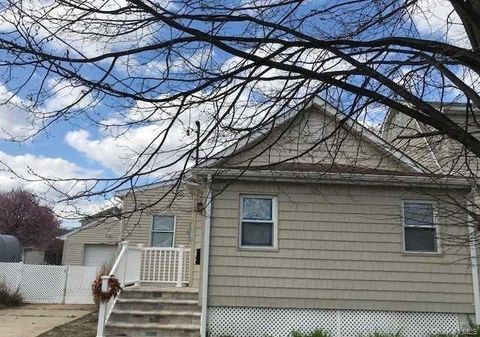 3665 Ionia Street Seaford NY 11783