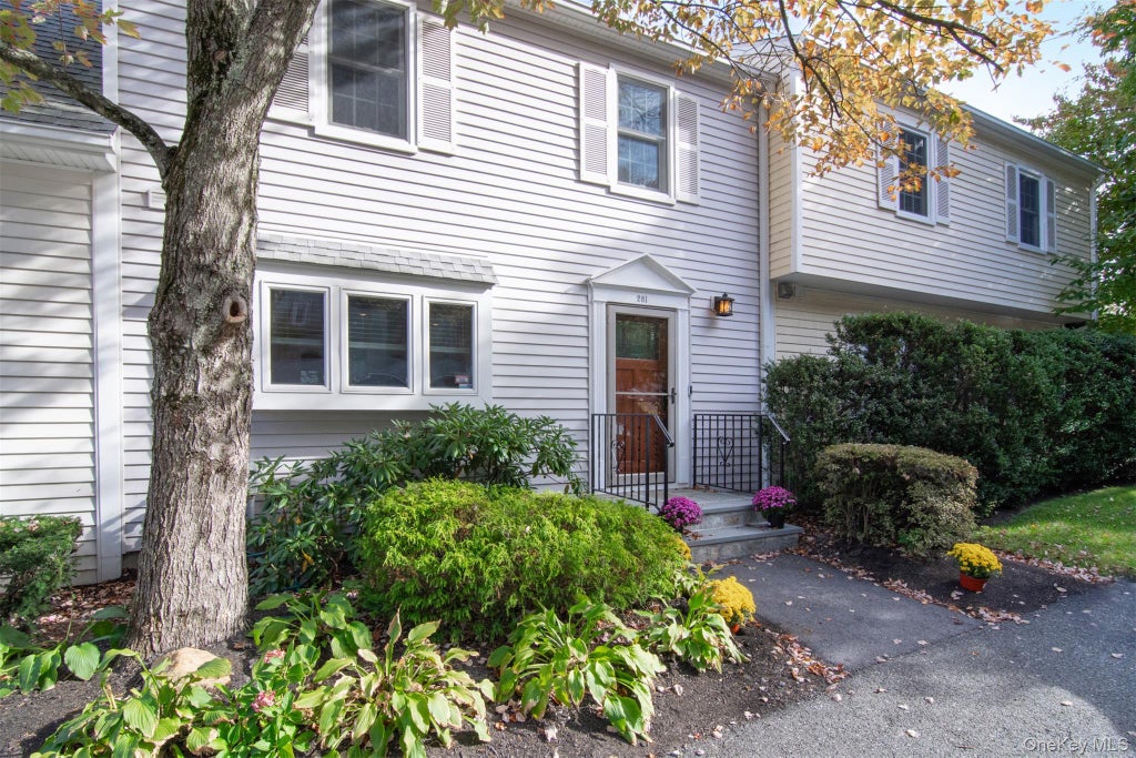 Photo of 281 Carroll Close #281, Tarrytown, NY 10591 (MLS # 1065695)