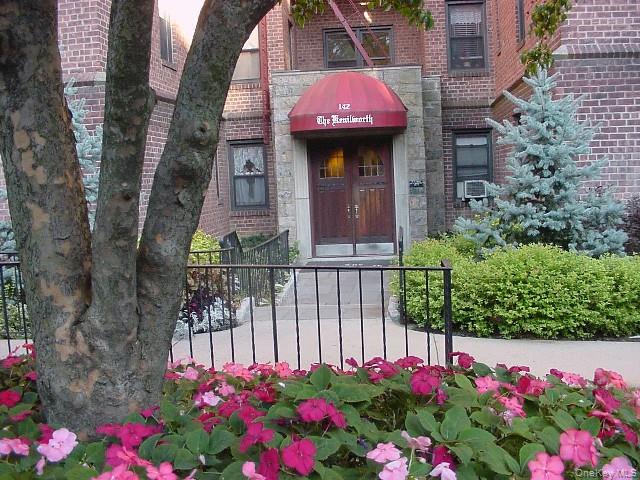 Scarsdale, New York 10583, United States, ,1 BathroomBathrooms,Residential,Active,216506