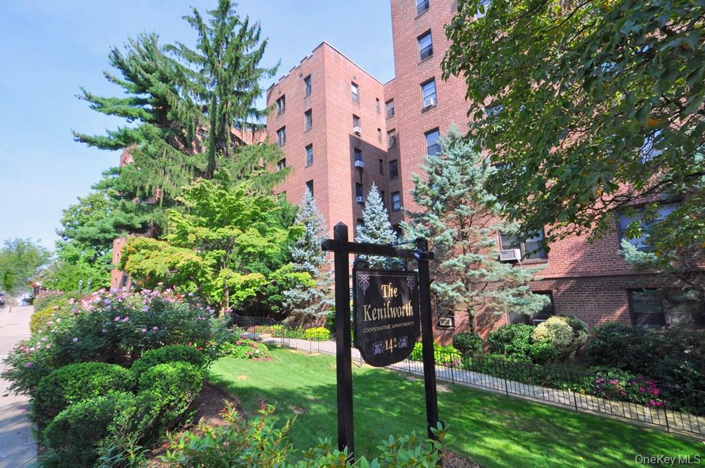 Scarsdale, New York 10583, United States, ,1 BathroomBathrooms,Residential,Active,216506