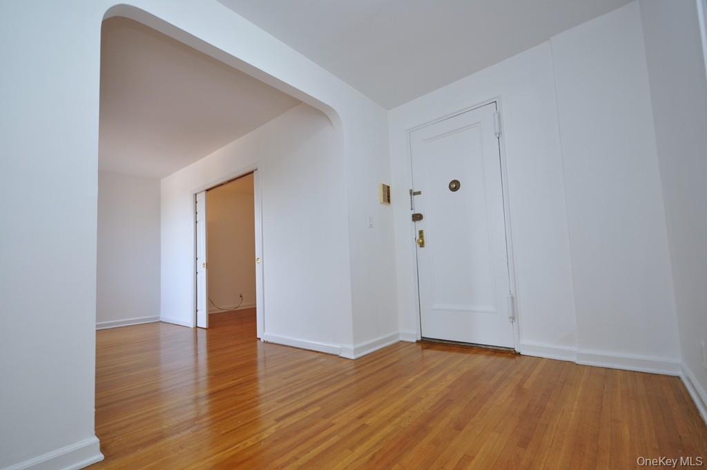 Scarsdale, New York 10583, United States, ,1 BathroomBathrooms,Residential,Active,216506