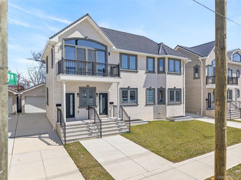 150-17 Hawtree Street Ozone Park NY 11417