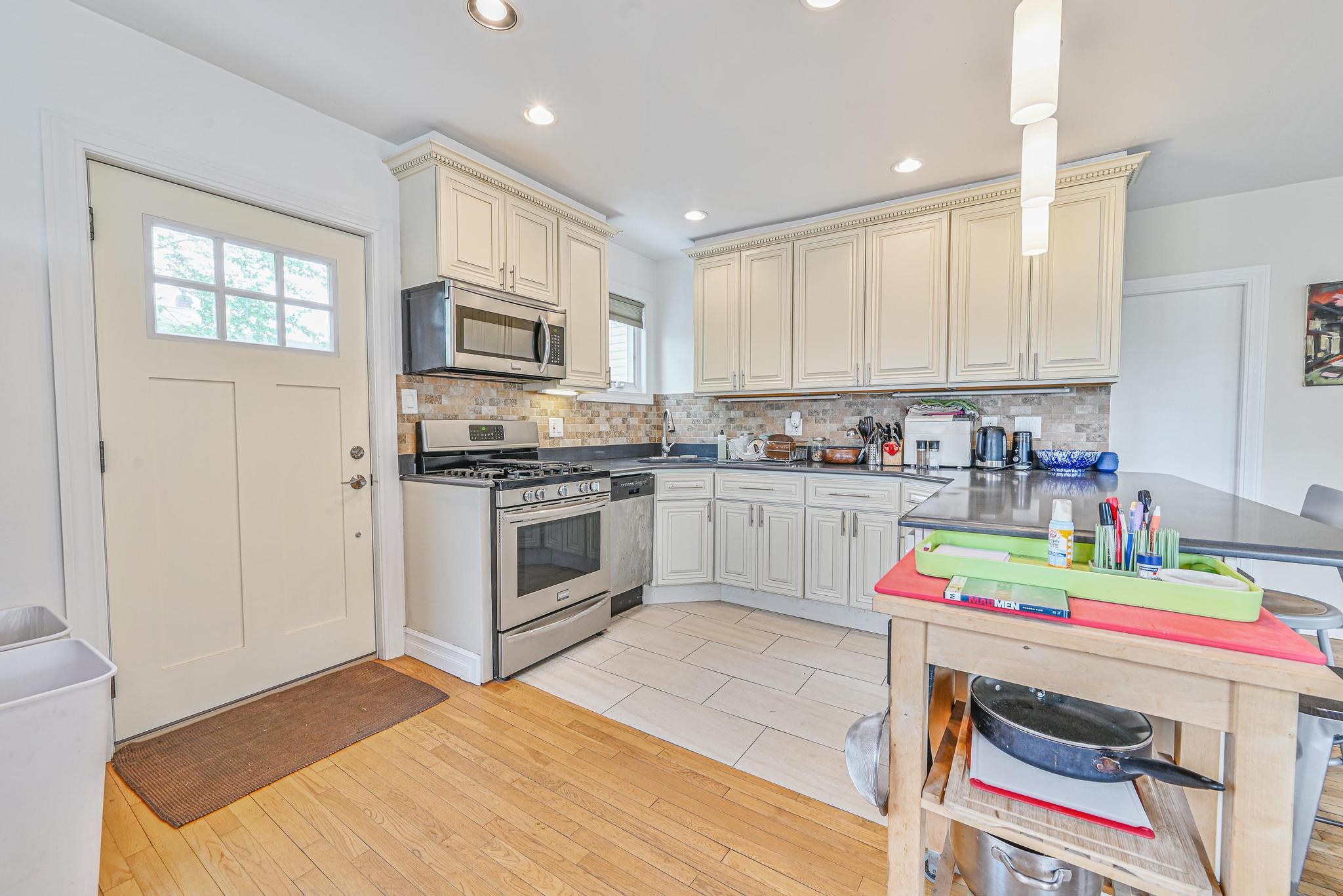 351 Beach 87th Street, Rockaway Beach, New York image 6