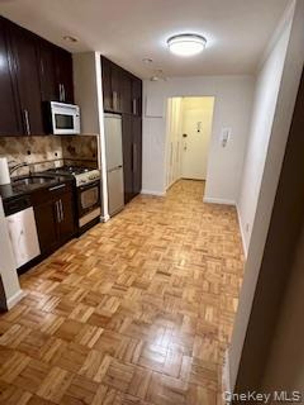 Photo of 1420 York Avenue #2L, New York (Manhattan), NY 10021 (MLS # 956617)