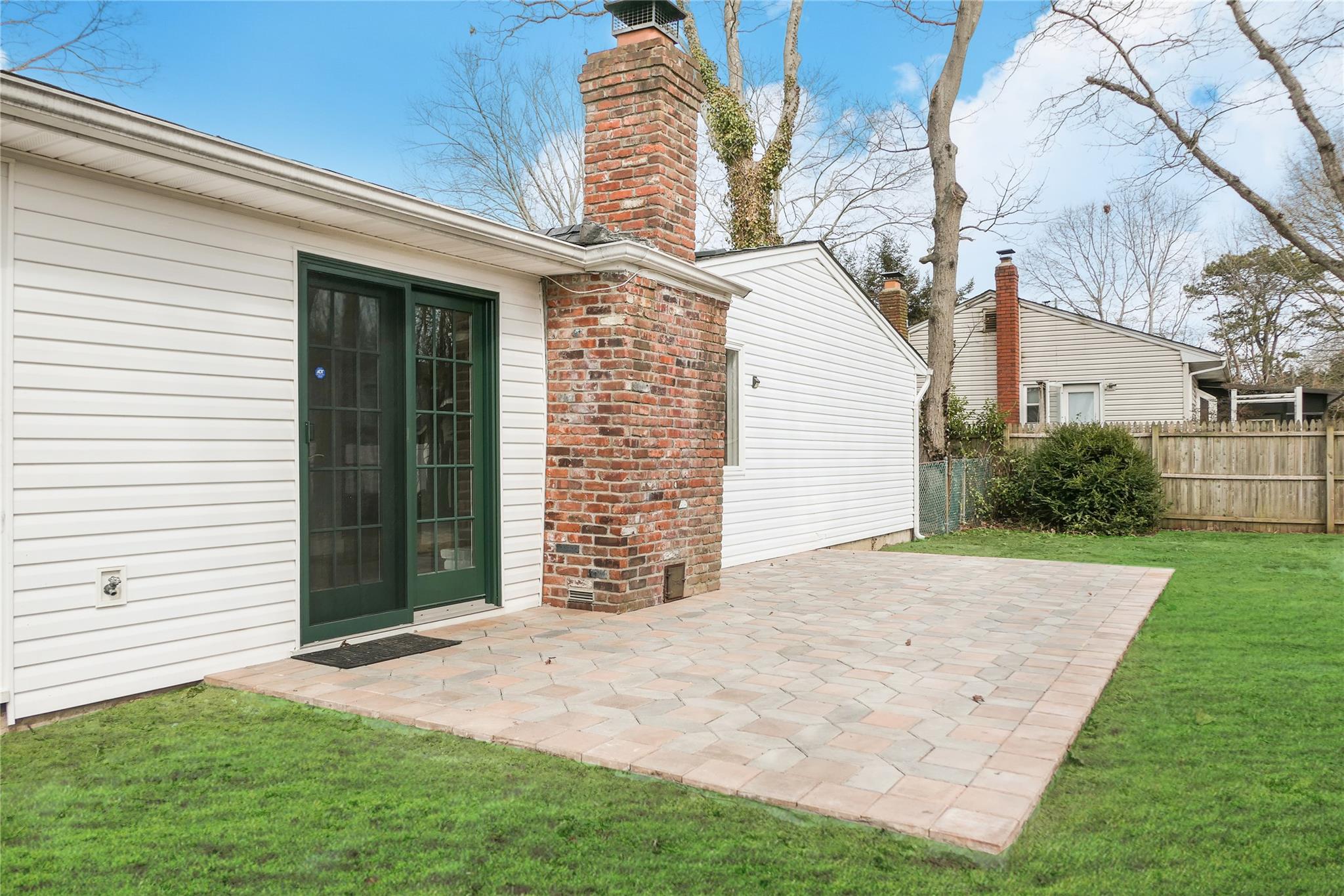66 Breston Drive, Shirley, New York image 33