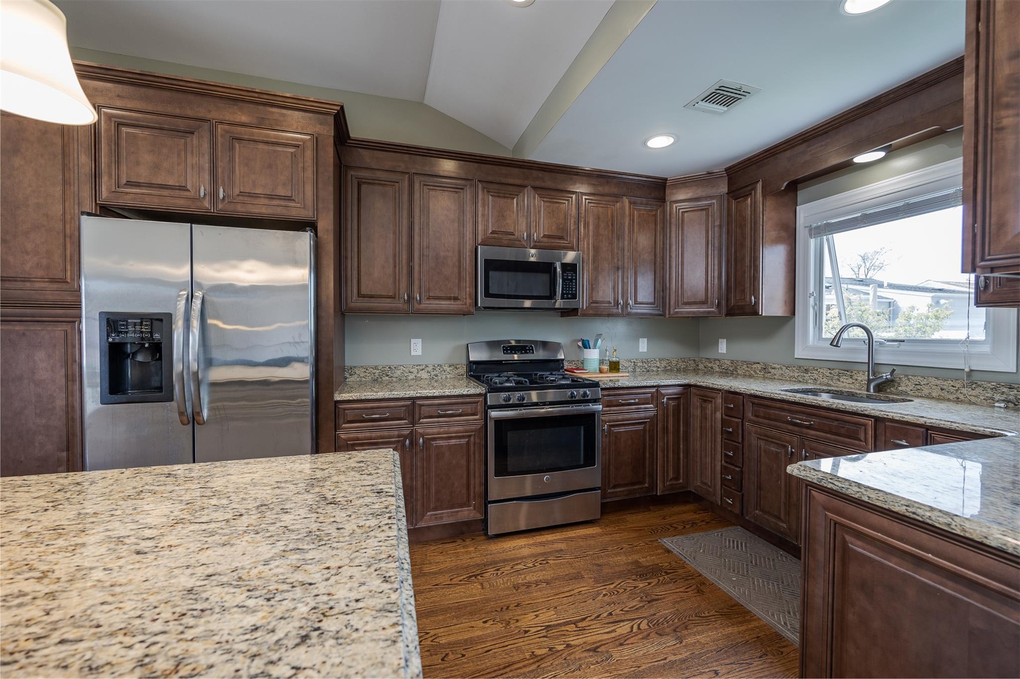3845 Illona Lane, Oceanside, New York image 7