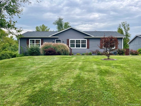Homes For Sale - 4 Quail Lane<br/> Columbia County, Tivoli, NY 12583