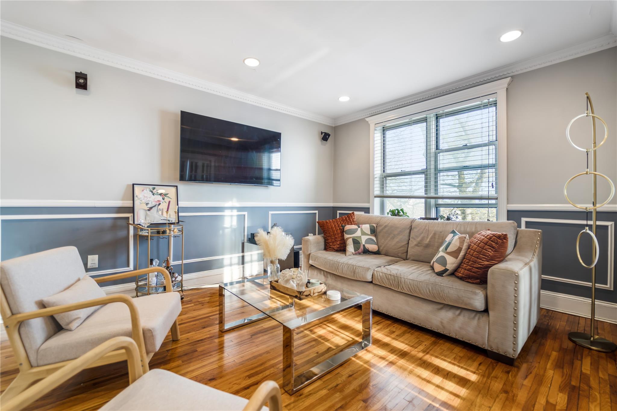 16 Main Street St #3R, East Rockaway, New York image 4