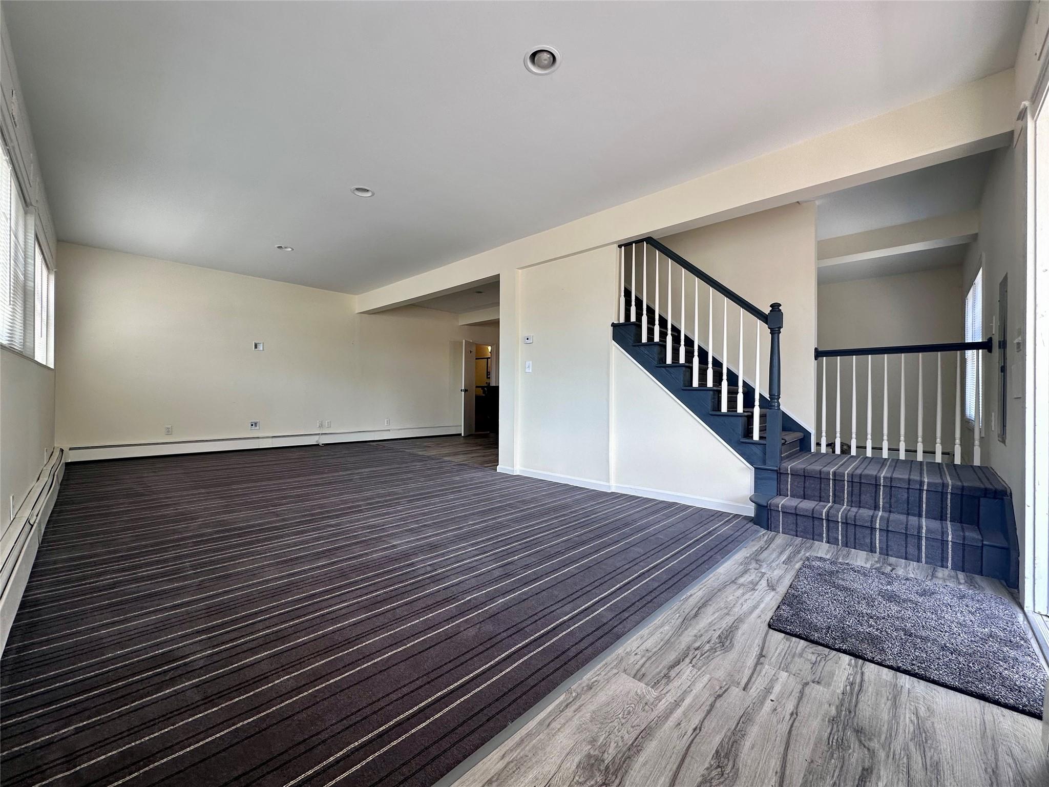 89 Park Avenue, Bay Shore, New York image 7