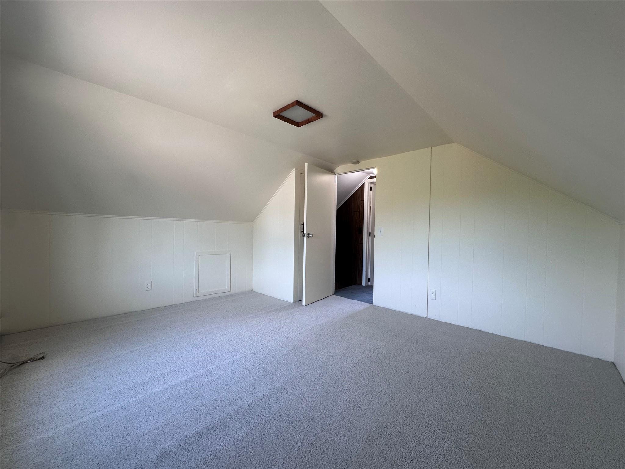 89 Park Avenue, Bay Shore, New York image 37
