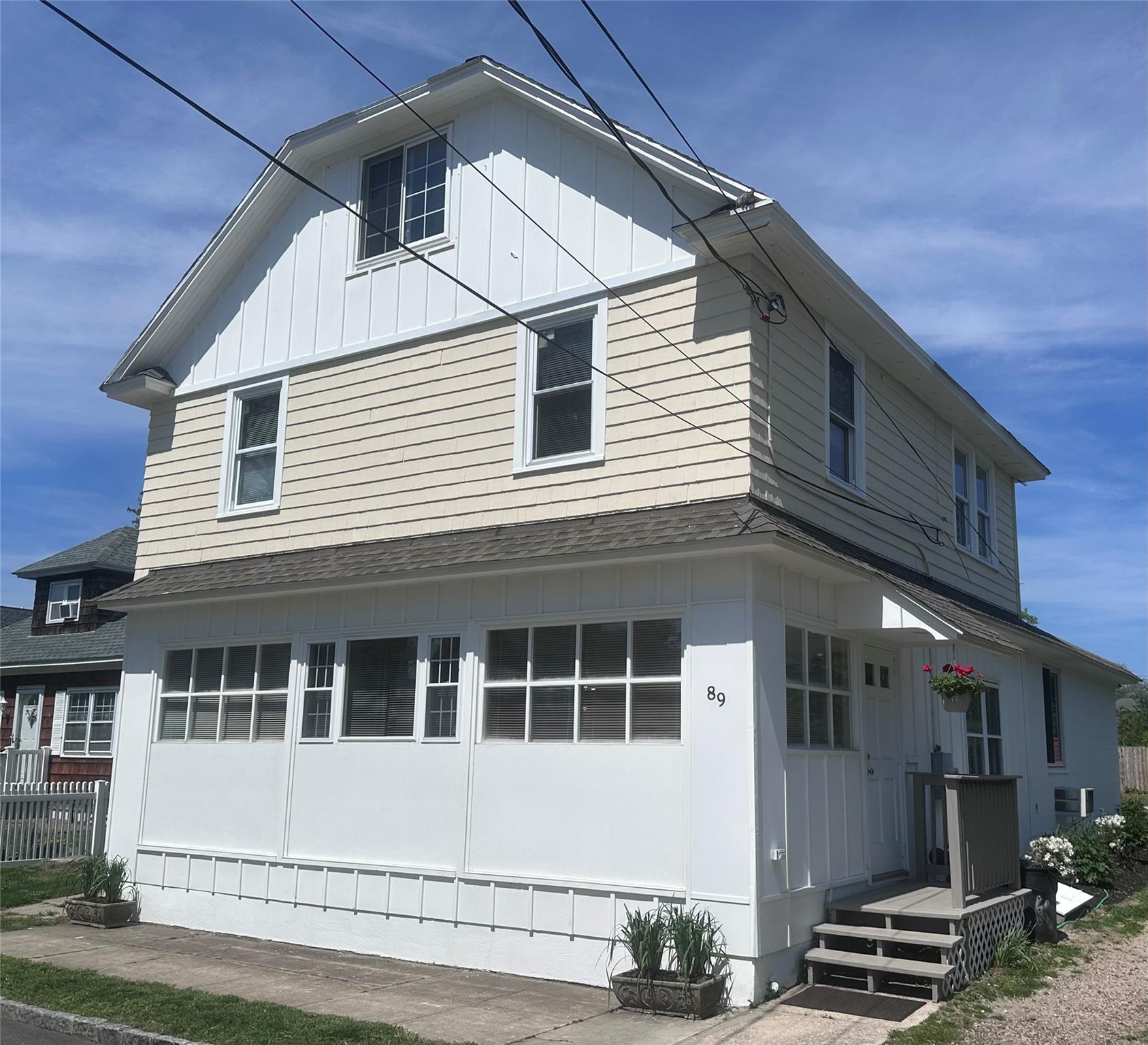 89 Park Avenue, Bay Shore, New York image 3