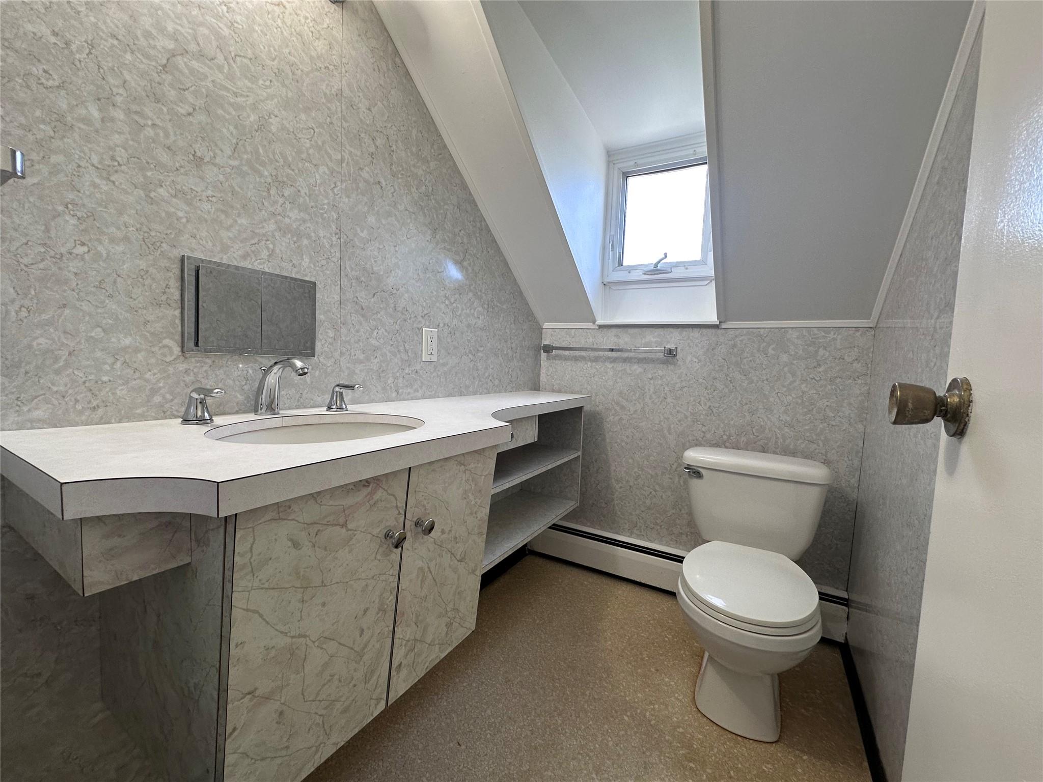 89 Park Avenue, Bay Shore, New York image 34