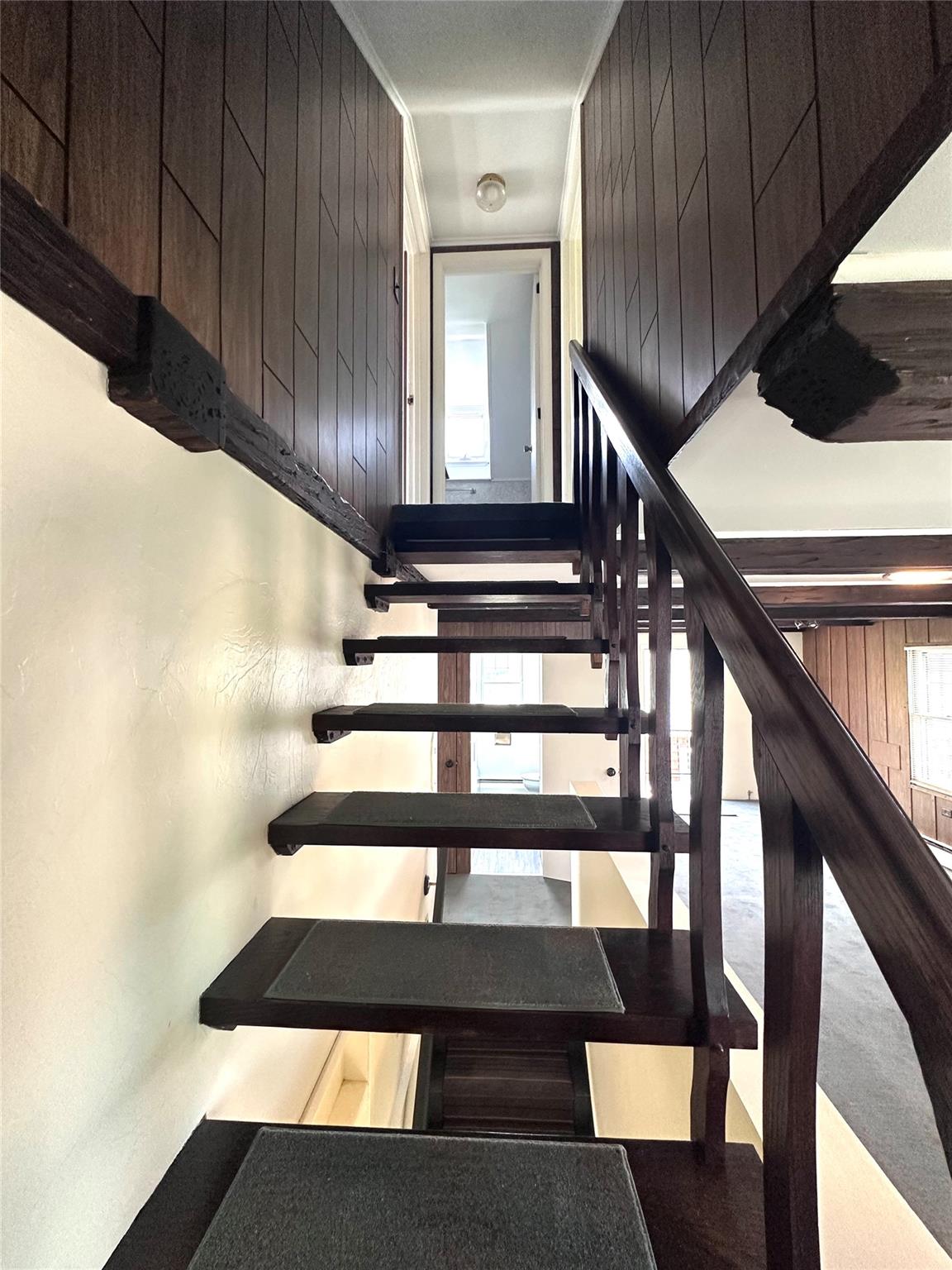 89 Park Avenue, Bay Shore, New York image 32