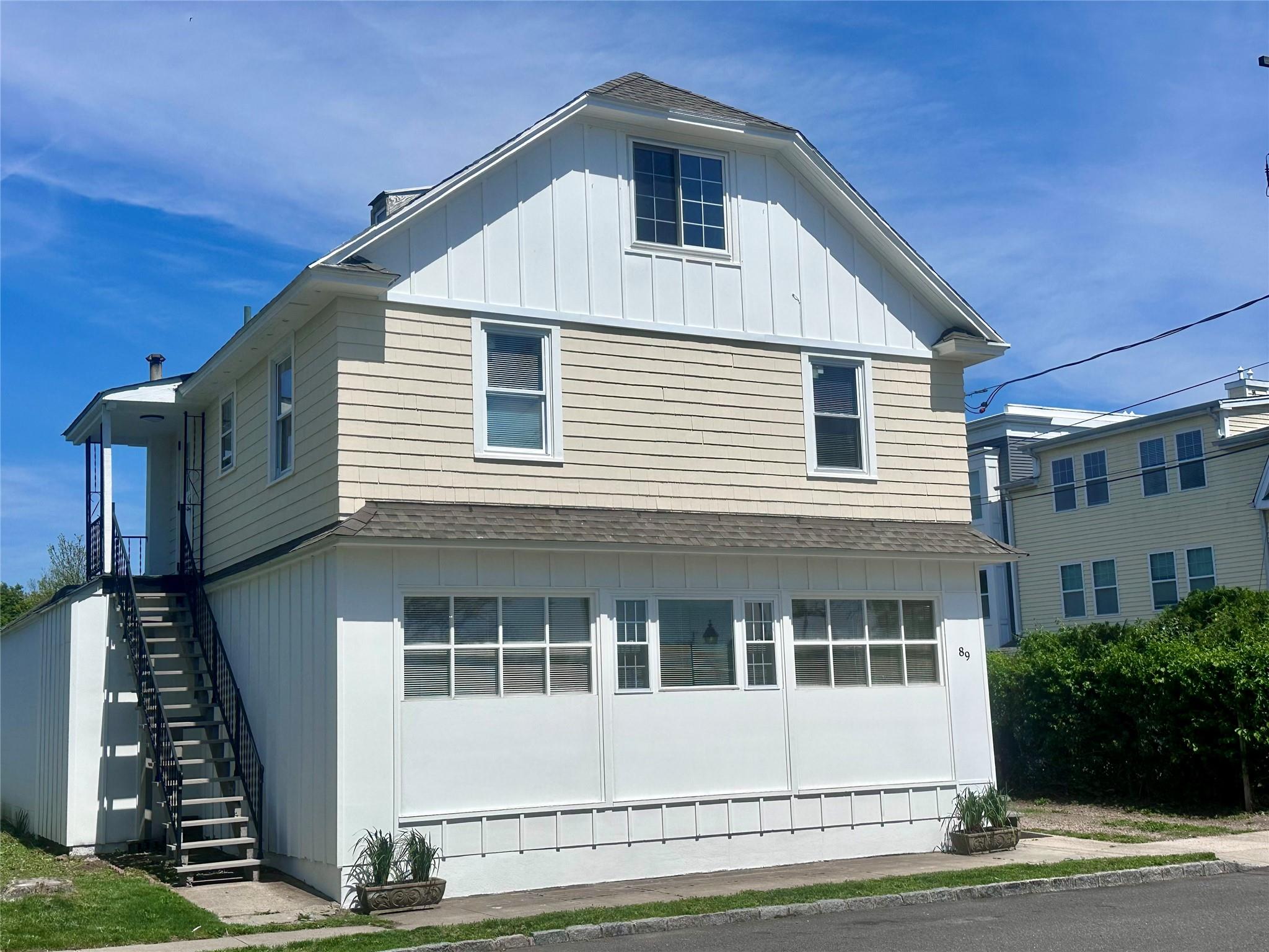 89 Park Avenue, Bay Shore, New York image 1