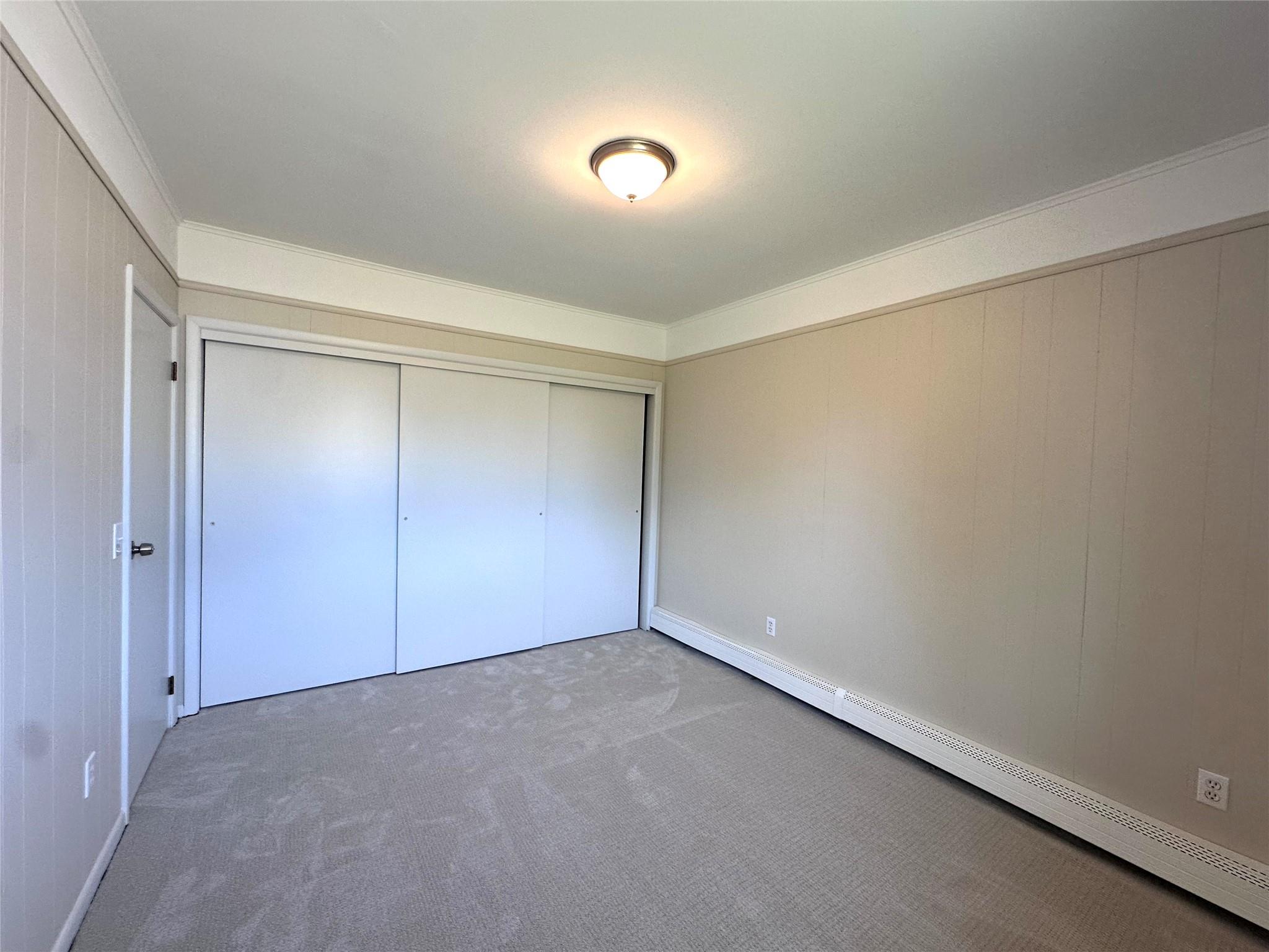 89 Park Avenue, Bay Shore, New York image 17