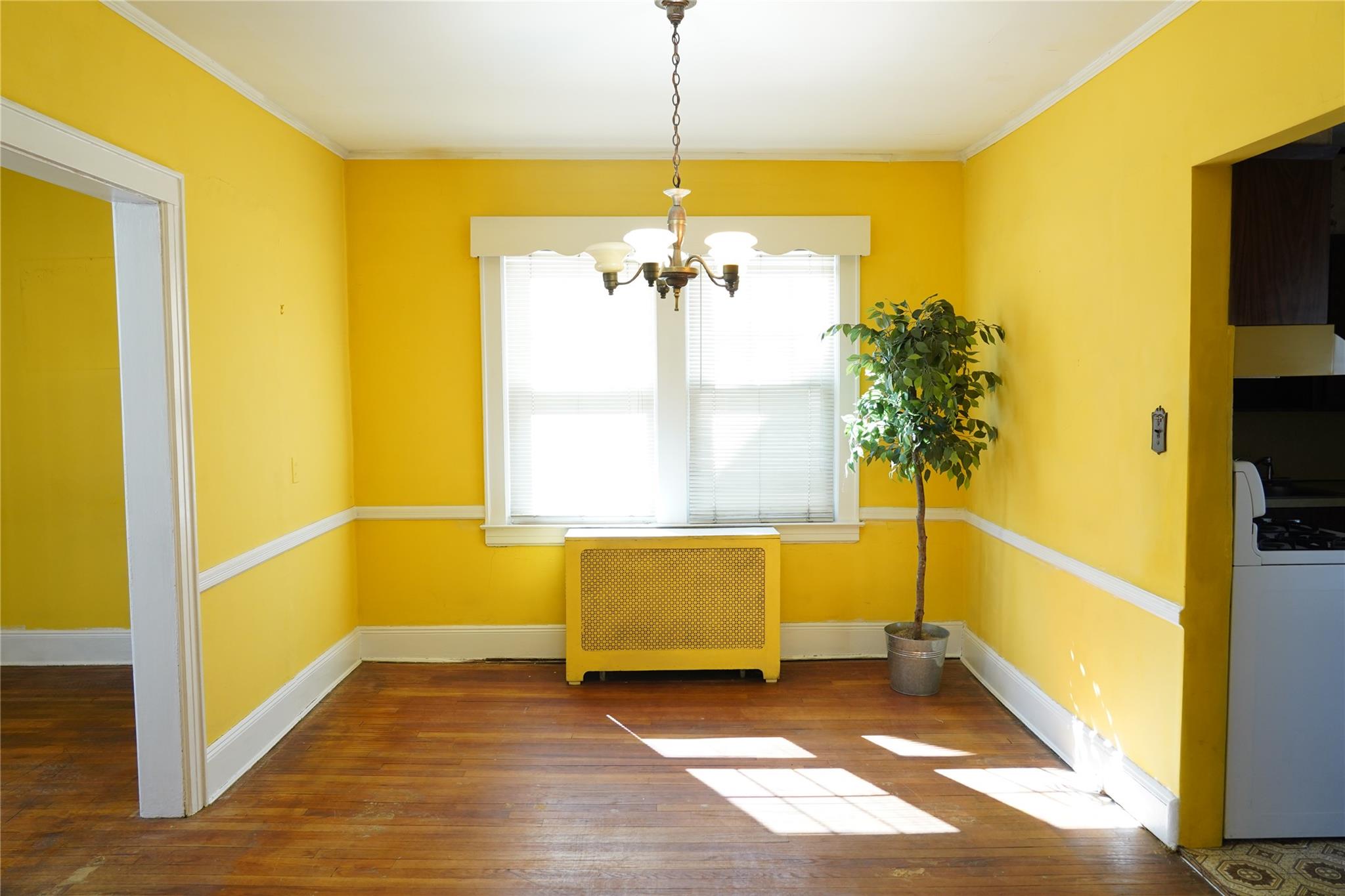 130 W Campbell Avenue, Williston Park, New York image 4