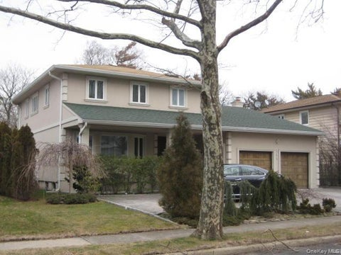 Homes For Sale - 735 Sherwood Street<br/> North Woodmere, NY 11581