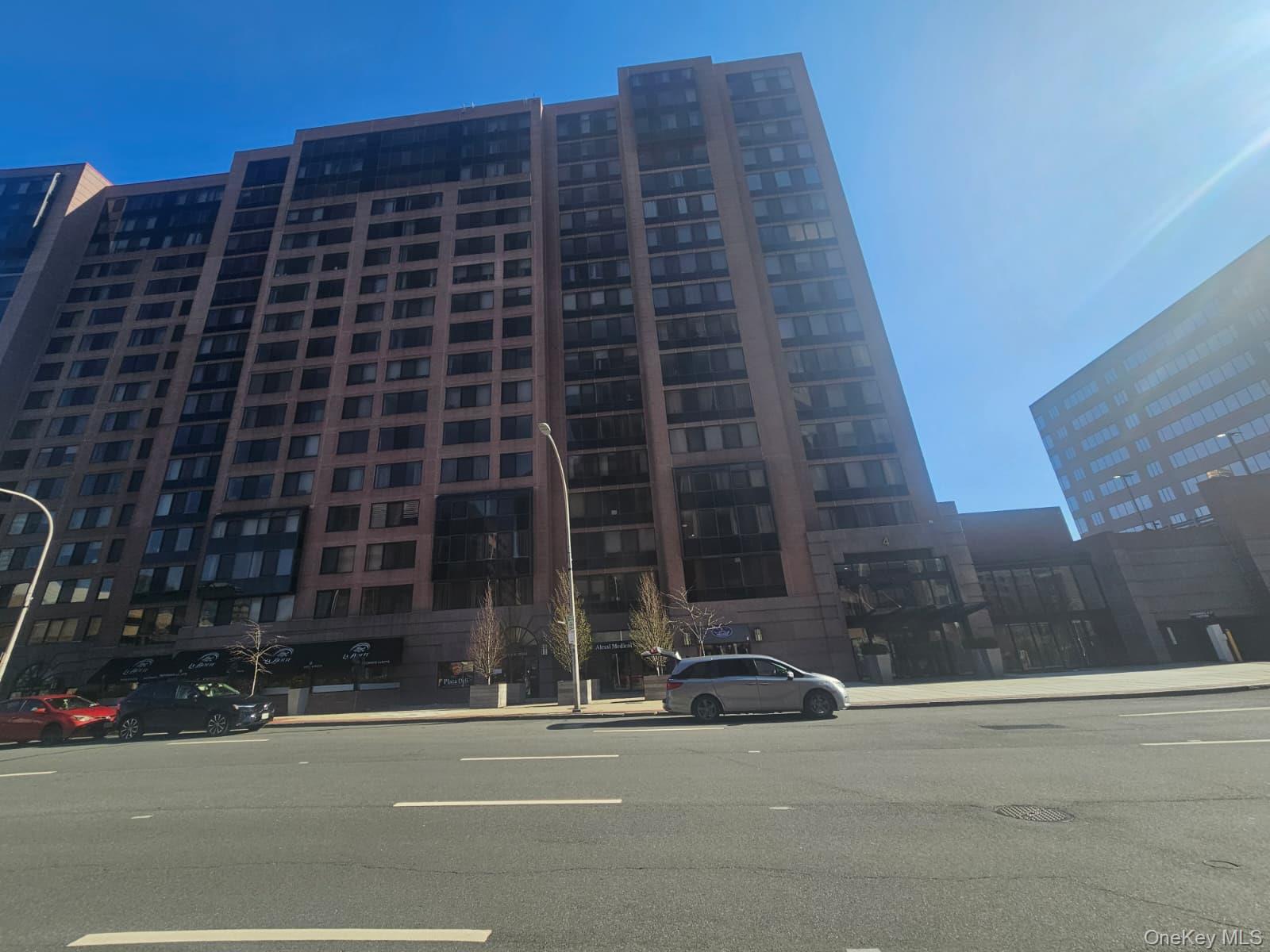 4 Martine Avenue 1501