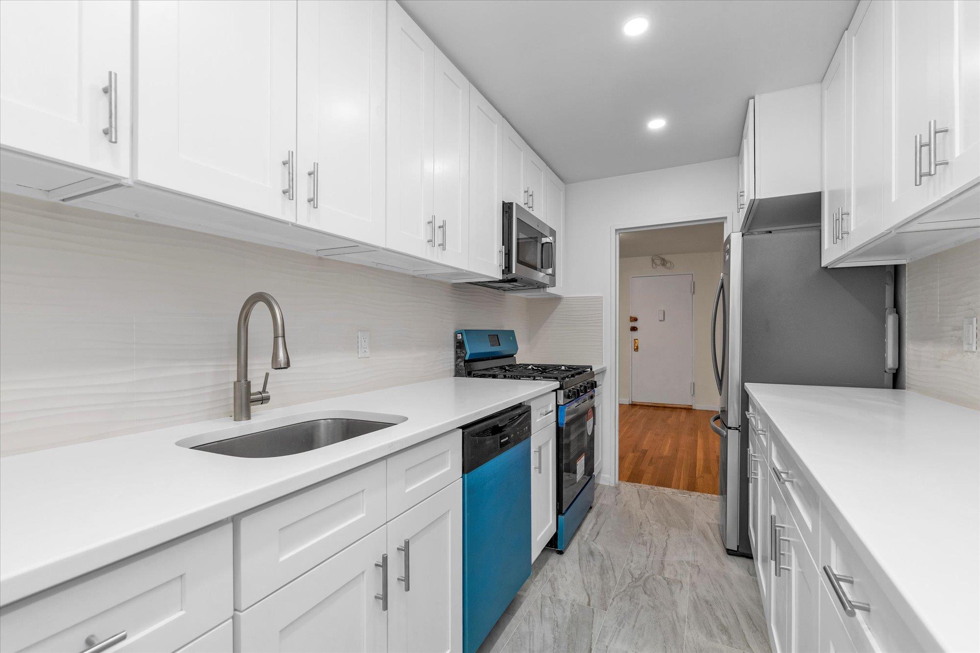 92-30 56th Ave Ave #5N, Elmhurst, New York image 5