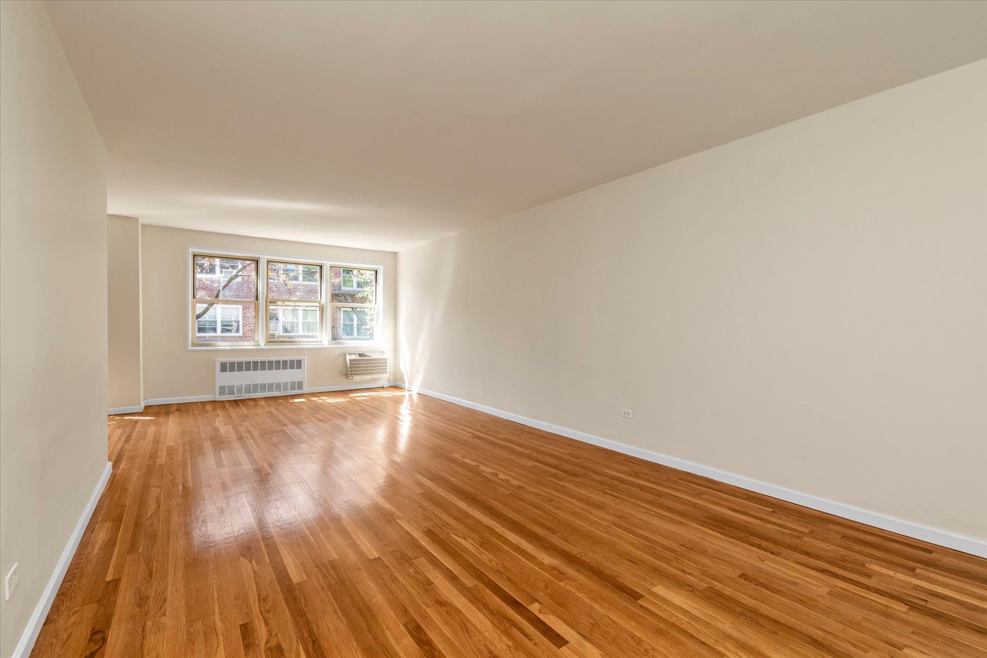 92-30 56th Ave Ave #5N, Elmhurst, New York image 2