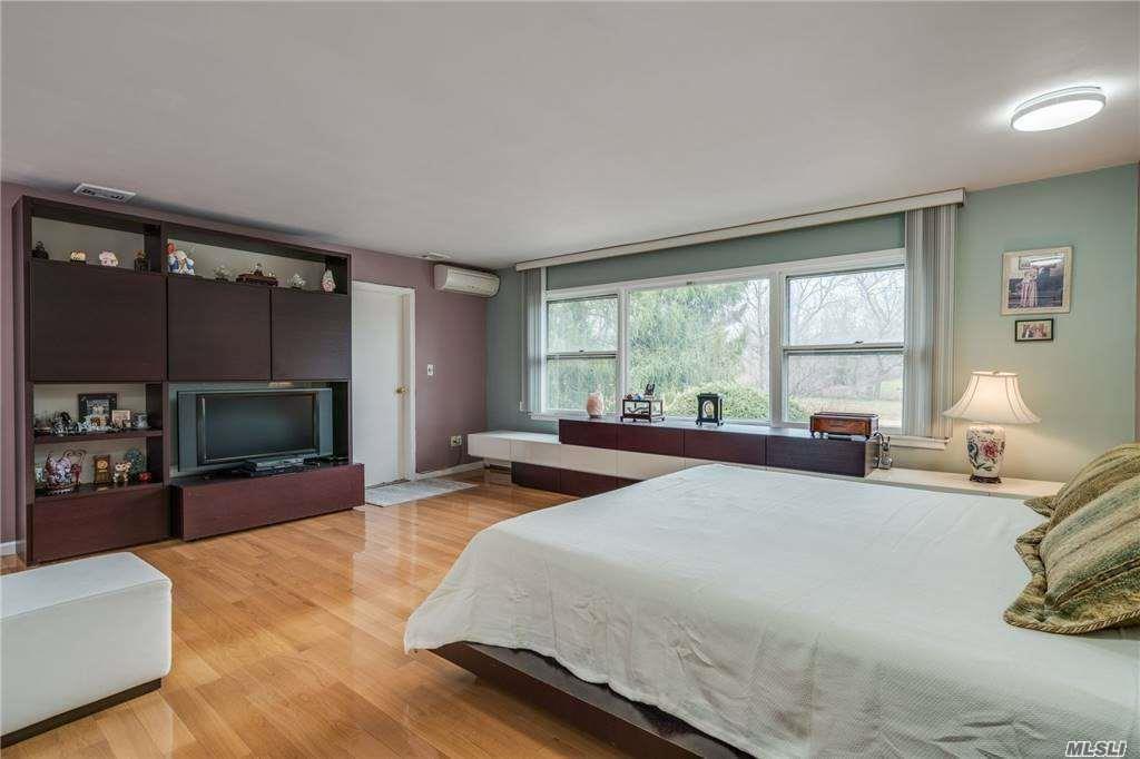 335 Jericho Turnpike, Old Westbury, New York image 21