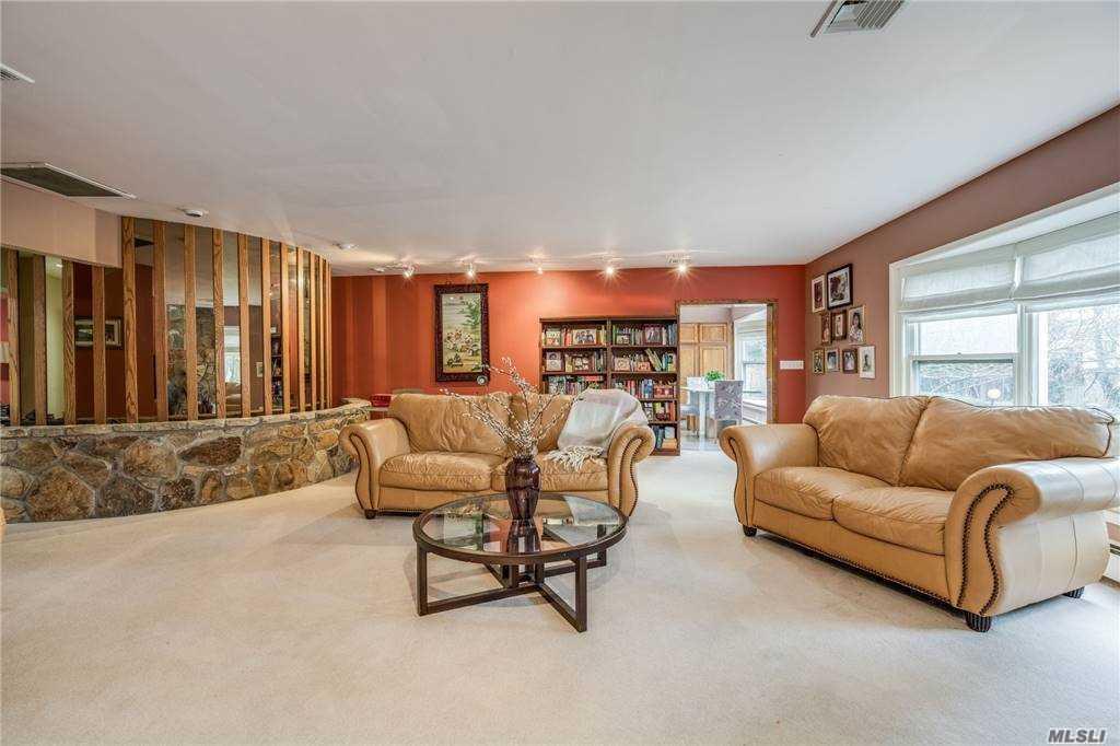 335 Jericho Turnpike, Old Westbury, New York image 5