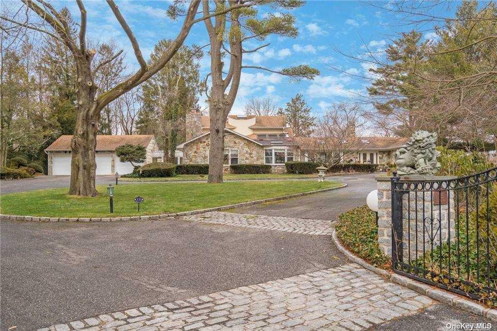 335 Jericho Turnpike, Old Westbury, New York image 2