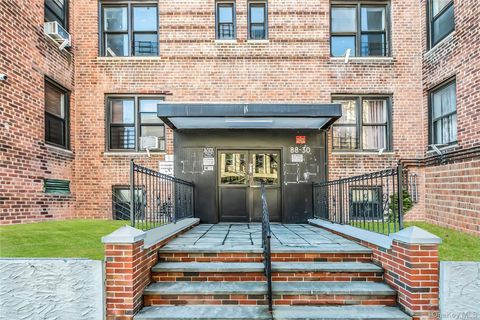 88-30 182 Street 4D Hollis NY 11423